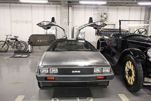 05-2a 12-04-21_126 1982 DeLorean DMC-12.JPG